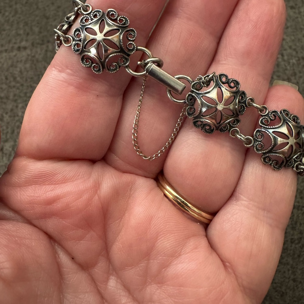 ***SOLD*****Vintage Elegant Silver Filigree Bracelet Women RF AU Sterling 7.5” - Picture 3 of 4